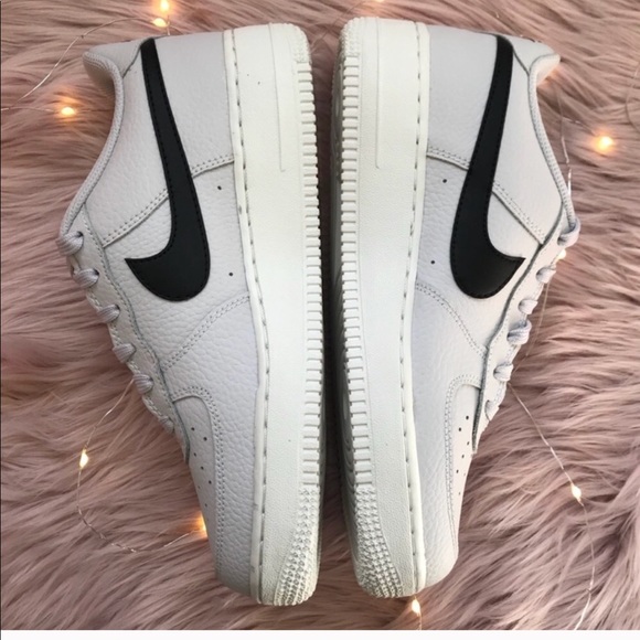 Nike air force 1 low sneaker rare. - Picture 3 of 7